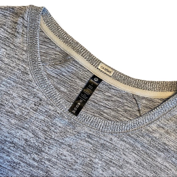 90 DEGREE by Reflex | Athletic Grey Sweater | Activewear & Yoga Apparel - Picture 6 of 9